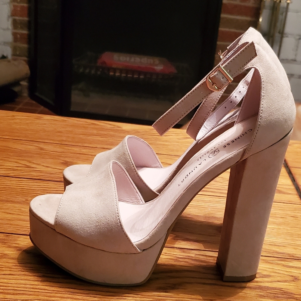 Chinese Laundry Plarform Runway Heels
